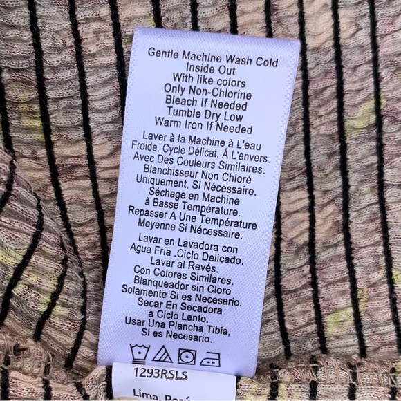 Nation LTD Tee Womens M Bunny Smocked Floral Love Story - Picture 16 of 16